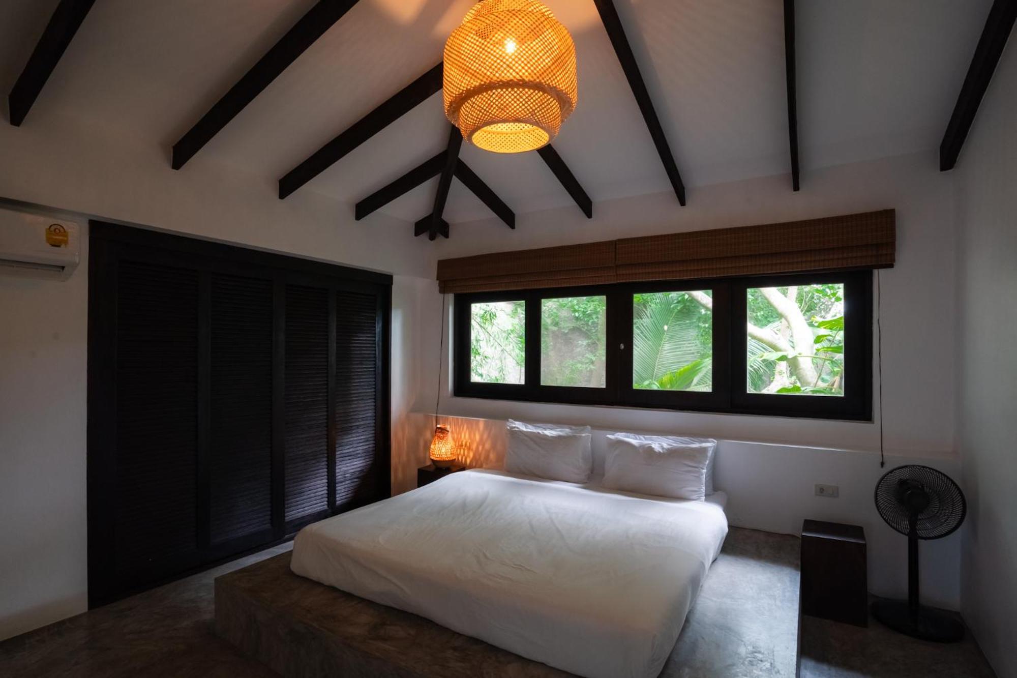 Lunar Villas Koh Tao - Luxury Private Pool Villas Buitenkant foto